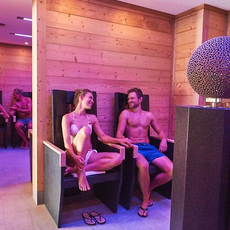 Direkter Thermenzugang & Golfresort バート・グリースバッハ エクステリア 写真